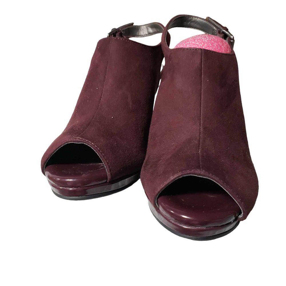 Life Stride Velocity Burgundy 8.5 Fabric & Synthetic 4" Peep Toe Slingback Heels